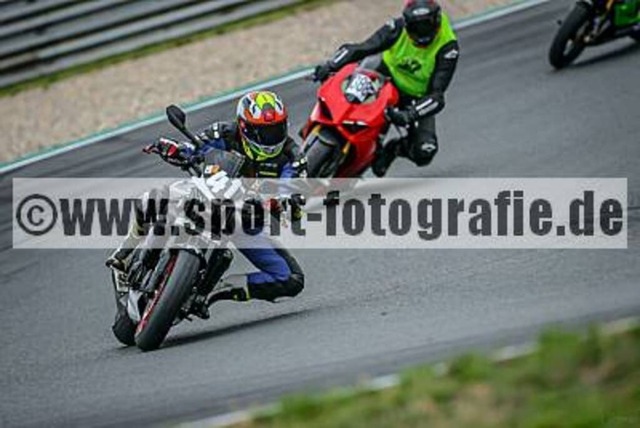 spof8491 | Professionelle Fotos von Sportveranstaltungen, aber auch Hochzeiten und anderen Events. - Realisiert mit Pictrs.com