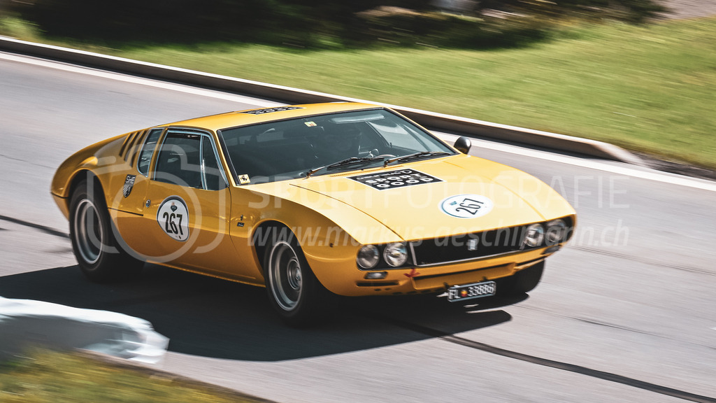 19. Arosa ClassicCar 2023 - 2. September 2023 | 19. Arosa ClassicCar 2023
Arosa, Schweiz
Riediker Daniel aus Vaduz mit der Startnummer 267 in einem De Tomaso Mangusta, Jahrgang 1970, in der Klasse Classic Trophy.
@arosaclassiccar, @arosa.official, #arosaclassiccar, #arosa, #76curves, #classiccar
Bild: Sportfotografie Markus Aeschimann | www.markus-aeschimann.ch - Realisiert mit Pictrs.com