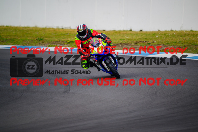 MaZZes_Fotomatrix_20250421_6007705_2111 | WEISS