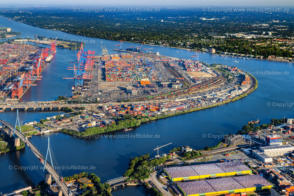 Hamburg_Waltershof_Burchardkai_ELS_9335070923 | HAMBURG 07.09.2023 HHLA Logistics Container Terminal Burchardkai am Hamburger Hafen in Hamburg. // HHLA Logistics Container Terminal Burchardkai in the Port of Hamburg harbor in Hamburg in Germany. Foto: Martin Elsen