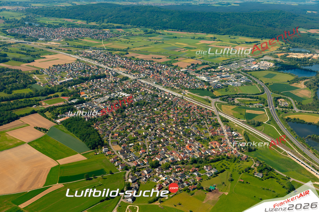 Das Luftbild zeigt :  Breitengüßbach - Die Luftaufnahme wurde 2024 vom UL-Flugzeug aus erstellt ( keine Drohne ) - Hochauflösende Luftaufnahme - Für grossformatige Ausdrucke geeignet. Die Geschenkidee !Mit Lizenz und Bildrechte bestellbar