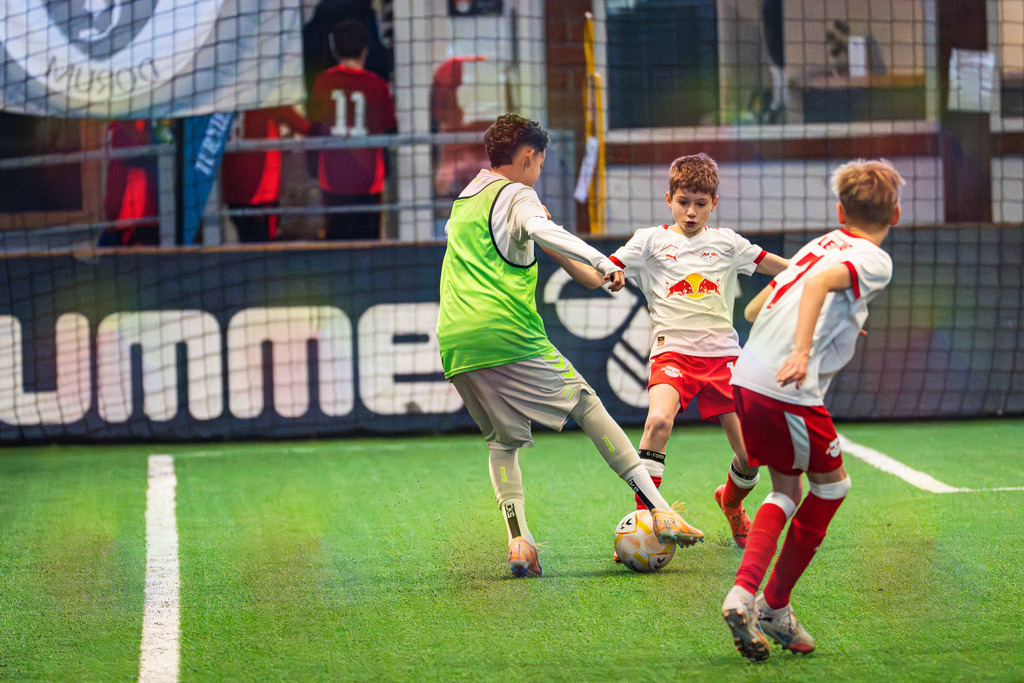 _BLR8630 | Professionelle Fußball- und Sportfotografie. Spielbilder online ansehen und kaufen – Einzelbilder oder komplette Galerien in hoher Qualität. - Realisiert mit Pictrs.com