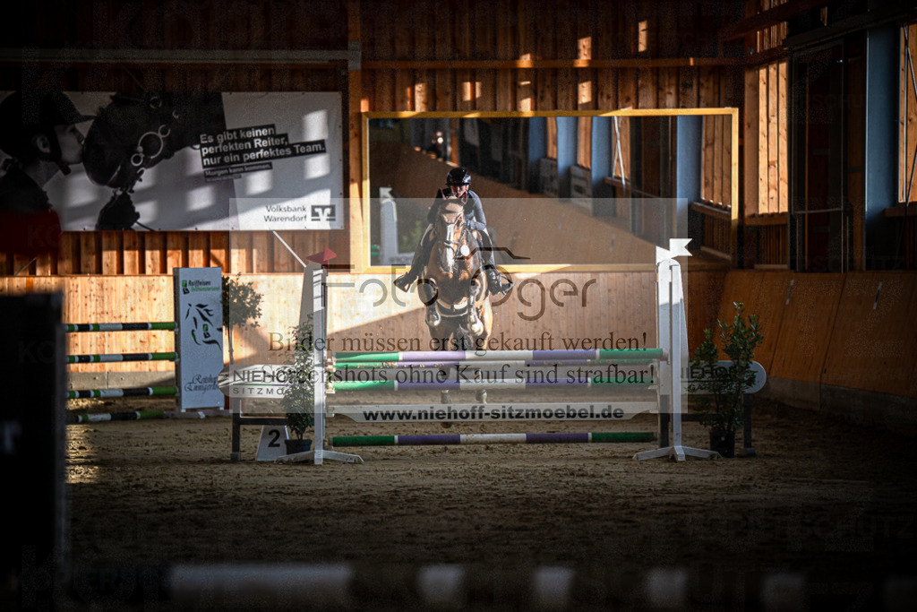 DOS_0447 | Entdecke hochwertige Reitturnierfotos von Foto Oger. Professionell, emotional und authentisch – jetzt Lieblingsmomente im Shop bestellen.Deutschlandweite Turnierfotografie. - Realisiert mit Pictrs.com