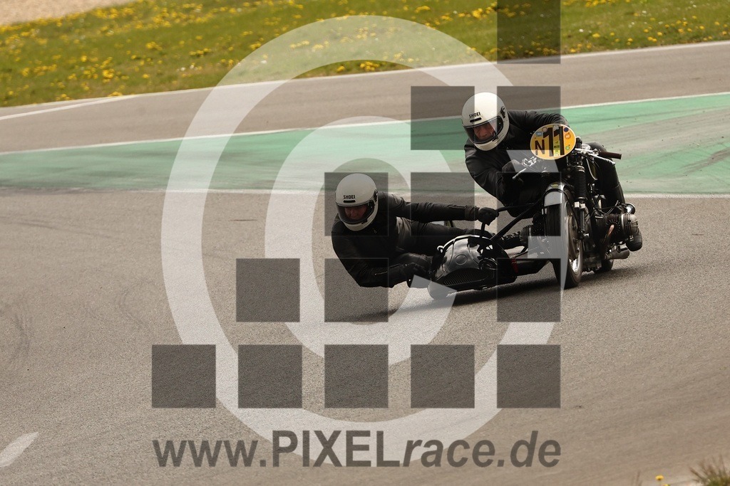 0n11-20260418_02776 | Schöne Erinnerungen an spannende Momente - das festzuhalten ist unser Job. PIXELrace.de ist seit 2003 auf den Rennstrecken Europas unterwegs um die Action draußen beim Fahren und die wunderbare Stimmung imm Fahrerlager für euch einzufangen.
