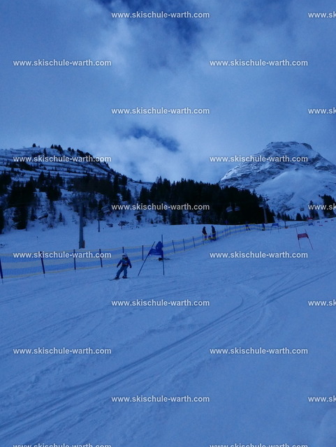 Skirennen Gruppe Viktoria (3) | Photos von der Skischule Warth - Realisiert mit Pictrs.com