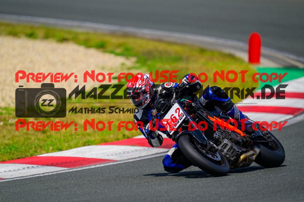 MaZZes_FotoMatrix_240725_6007705_4814 | ROT