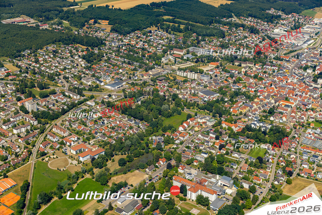 Das Luftbild der Stadt Krumbach wurde 2022 vom Flugzeug heraus erstellt (keine Drohnen-Aufnahmen) Aufnahmehöhe ca.450 Meter- hohe Bildauflösung und Druck-Qualität. Garantiert!