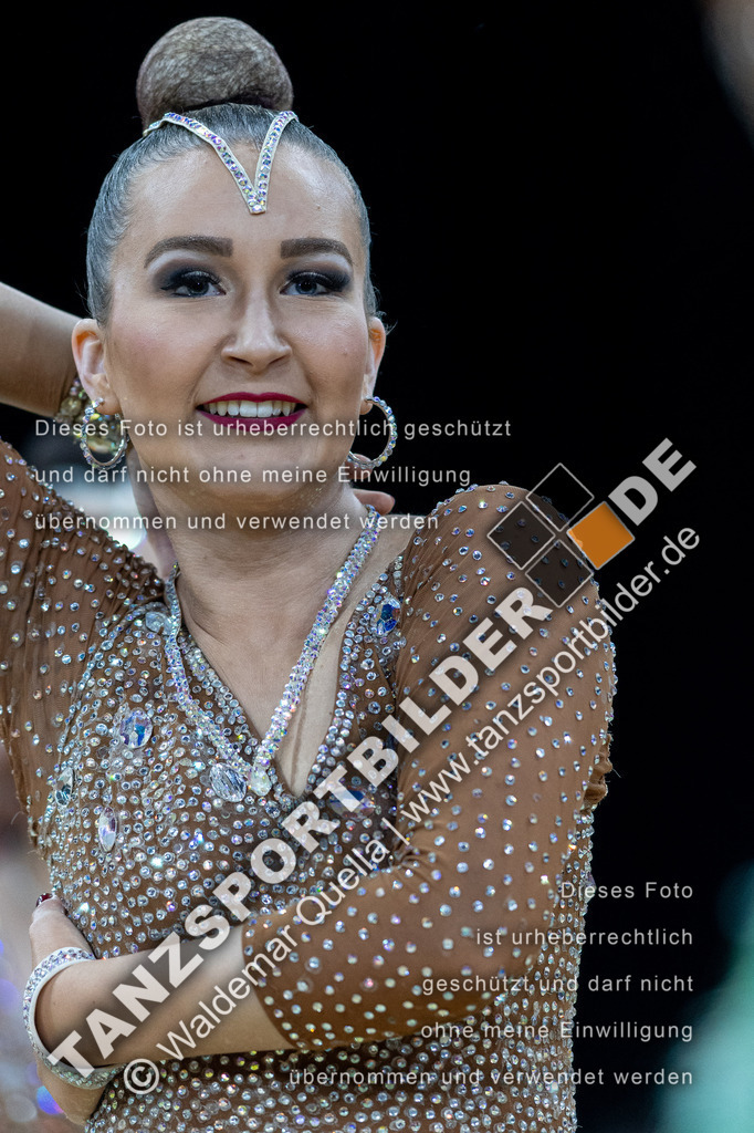 20240310-00962 | Hier finden Sie Tanz Bilder vom Latein und Standard Formationen tanzen. Sportbilder vom Tanzsport. Schöne Fotos und von Weltmeisterschaft, Europameisterschaft, Bundesliga, Regionalliga, Oberliga und Landesliga sowie von GOC Stuttgart, DanceComp, WM Bremen