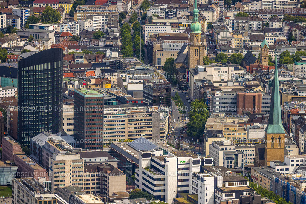 Dortmund250803252 | Luftbild, Innenstadtansicht mit Kampstraße und Westenhellweg, evang. Sankt Reinoldikirche und evang. Stadtkirche Sankt Petri, links RWE Tower, City, Dortmund, Ruhrgebiet, Nordrhein-Westfalen, Deutschland