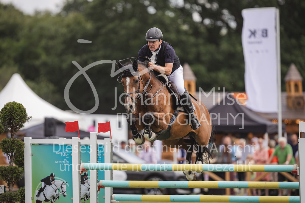 230716_LC_GroßerPreis-912 | Deine schönsten Turniermomente als professionelle Fotos! Entdecke hochwertige Pferdesport-Fotografie im Online-Shop. Jetzt Fotos finden & bestellen!