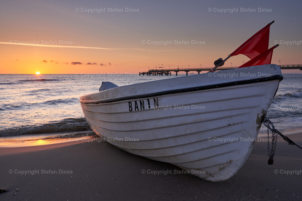 _DSC5769 | Findlinge im Eis, Zeesenboote bei der Traditionsregatta, eine Seebrücke im Sonnenaufgang - mit den Bildern aus dieser Galerie erhalten Sie wunderschöne Aufnahmen über das ganze Jahr. Ein tolles Produkt zum Verschenken, Werben oder zum Träumen vom nächsten - Realisiert mit Pictrs.com