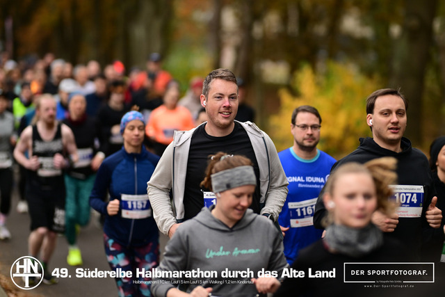 Süderelbe Halbmarathon 2025 I 09.11.2025 I Fotograf_DerSportfotograf.I 00431 | Der Sportfotograf. - Realisiert mit Pictrs.com