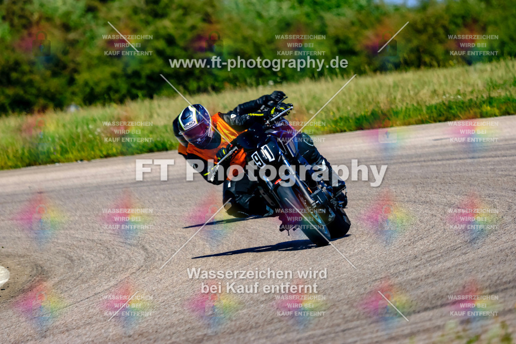 091-3245 | Hier findet Ihr Bilder von Touristenfahrten auf der Nürburgring Nordschleife oder von anderen Veranstaltungen die ich besucht habe. Viel Spass beim Durch Schauen 