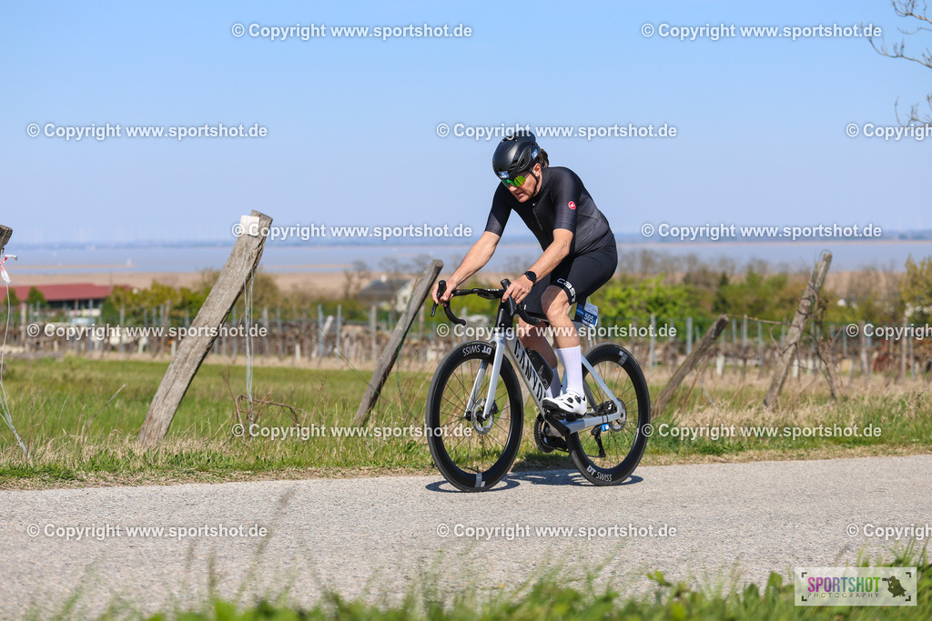 IMG_9903 | @sportshot_your_pictrs #yourpictures#roadtowm2029 #nrm #neusiedlerseeradmarathon #neusiedlersee #neusiedlerseetourismus #burgenland #mörbisch #nrm26 #burgenlandtourismus #voglundco #poweredbyburgenlandtourismus #radsport #rad #marathon #ucigranfondo #visitburgenland #ucigranfondoworldseries