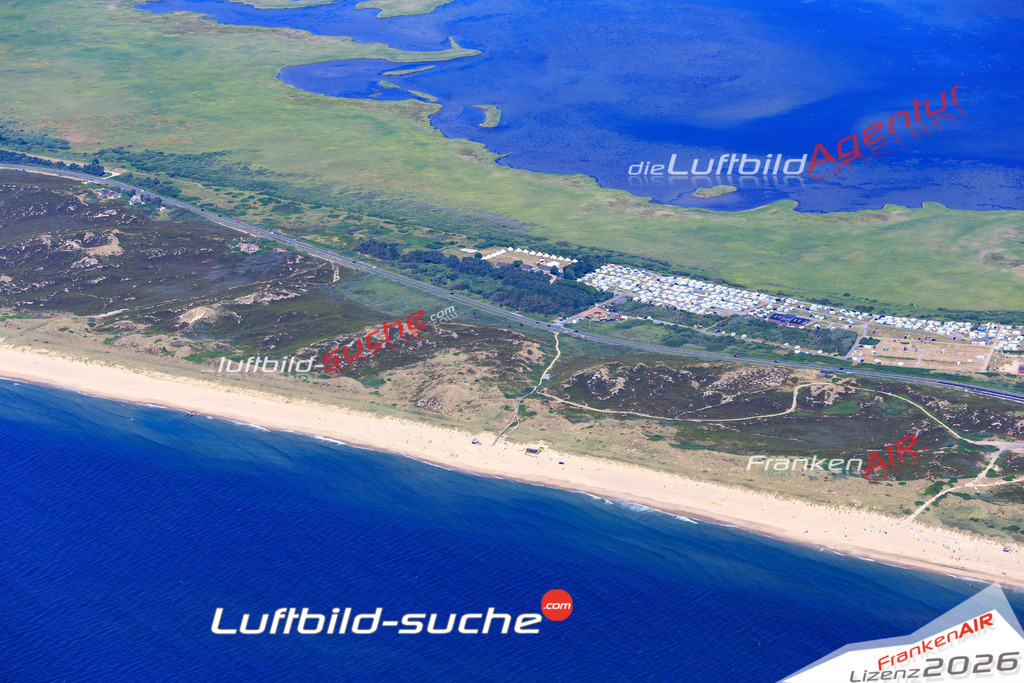 Die Luftbildaufnahme Westerland - Sylt wurde 2018 mittels Flugzeug (keine Drohne) erstellt. Perfekte Schärfe und Druck- Auflösung- Garantiert!