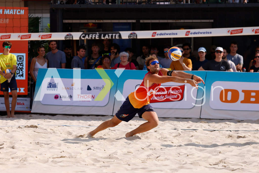Obi BeachTour 2026 - Basel | BASEL, SWITZERLAND - JULY 19: LEO DILLIER (SUI) during the Obi BeachTour 2026 match between DILLIER / FLÜCKIGER (SUI) and BREER / KÄLIN (SUI) at Barfüsserplatz on July 19, 2026 in Basel, Switzerland. - Realisiert mit Pictrs.com