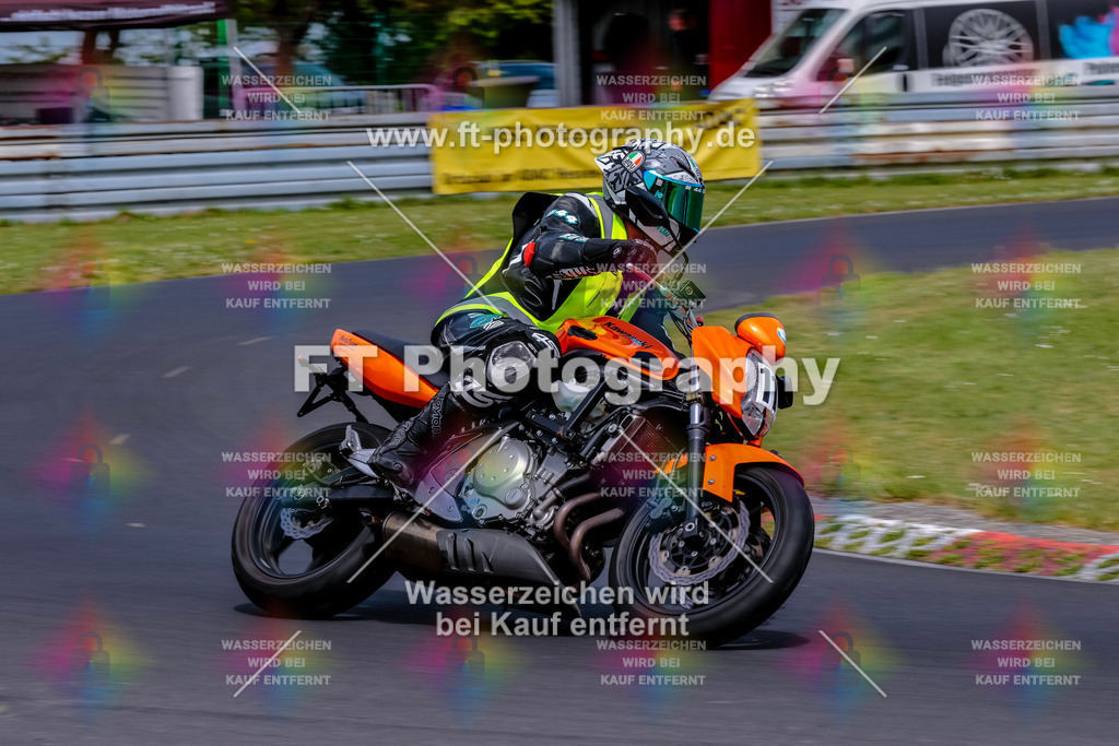 MotoTeamVBK-21016 | Hier findet Ihr Bilder von Touristenfahrten auf der Nürburgring Nordschleife oder von anderen Veranstaltungen die ich besucht habe. Viel Spass beim Durch Schauen 