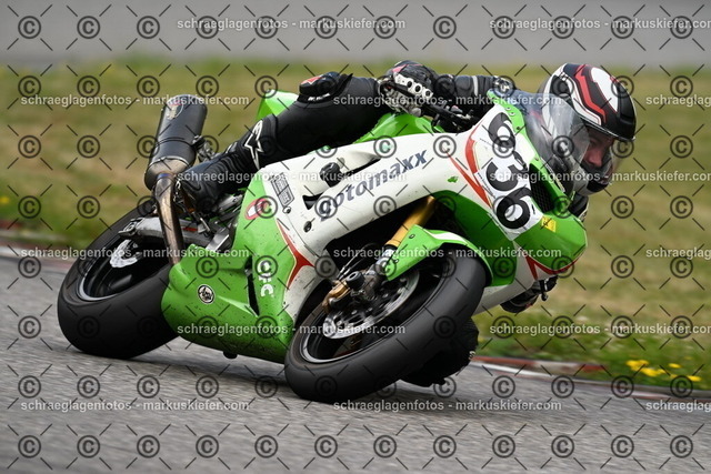 25bt02-1057 | markuskiefer.com - Realisiert mit Pictrs.com