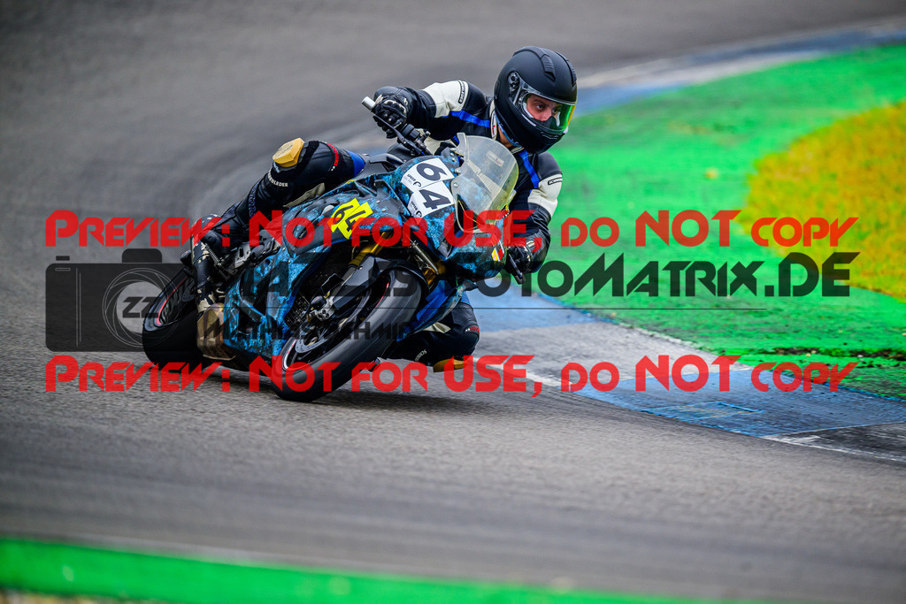 MaZZes_FotoMatrix_240614_6007705_4833 | ROT