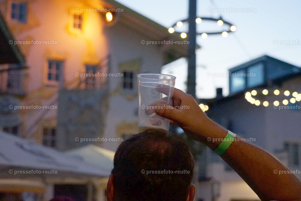 o-news-2023-Juli15-Marktfest_Reutte1-DSC06159 | Info aus dem Bezirk Reutte/Ausserfern Tirol sowie eine umfangreiche Bilddatenbank über die gesamte Region: Lechtal, Talkessel Reutte, Tannheimertal, Zwischentoren. Lech, Plansee, Zugspitze, Grenztunnel, B179, Fernpassstraße, Verkehr, Lawinen, Tradition, - Realisiert mit Pictrs.com