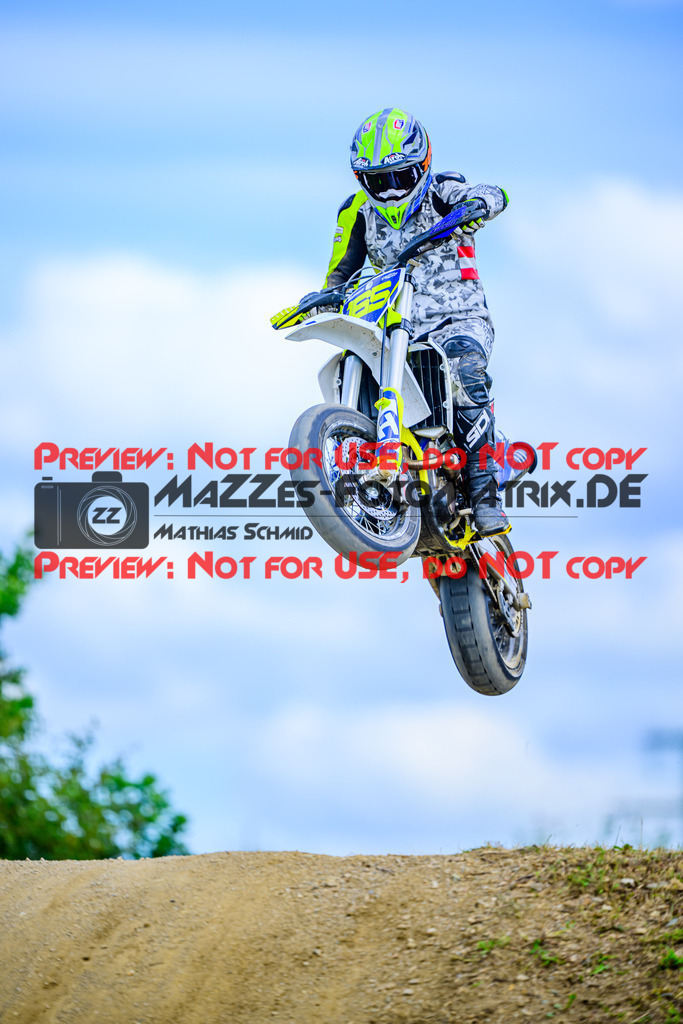 MaZZes_FotoMatrix_240713_6007705_9836 | UE40