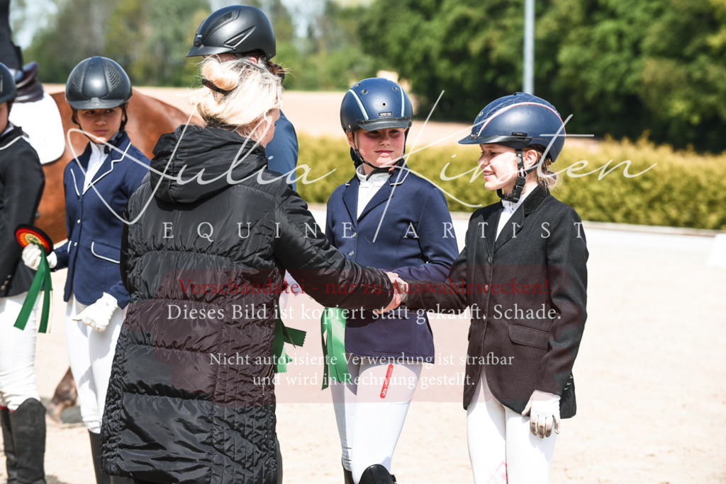20230518_JK-Röhrsdorf-11-1025 | Pferde- und Turnierfotografie in Westsachsen. Pferdeportraits, Auftragszeichnungen und intuitive Kunst.