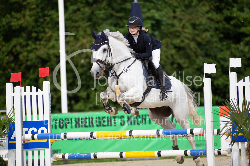 230729_BHO_Springprf.-A2033 | Deine schönsten Turniermomente als professionelle Fotos! Entdecke hochwertige Pferdesport-Fotografie im Online-Shop. Jetzt Fotos finden & bestellen!