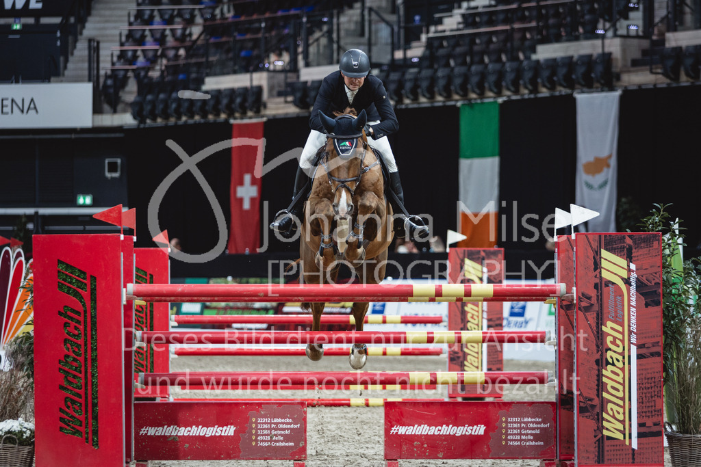 231028_Oldenburg_S1-Spr_Amateure-108 | Deine schönsten Turniermomente als professionelle Fotos! Entdecke hochwertige Pferdesport-Fotografie im Online-Shop. Jetzt Fotos finden & bestellen!