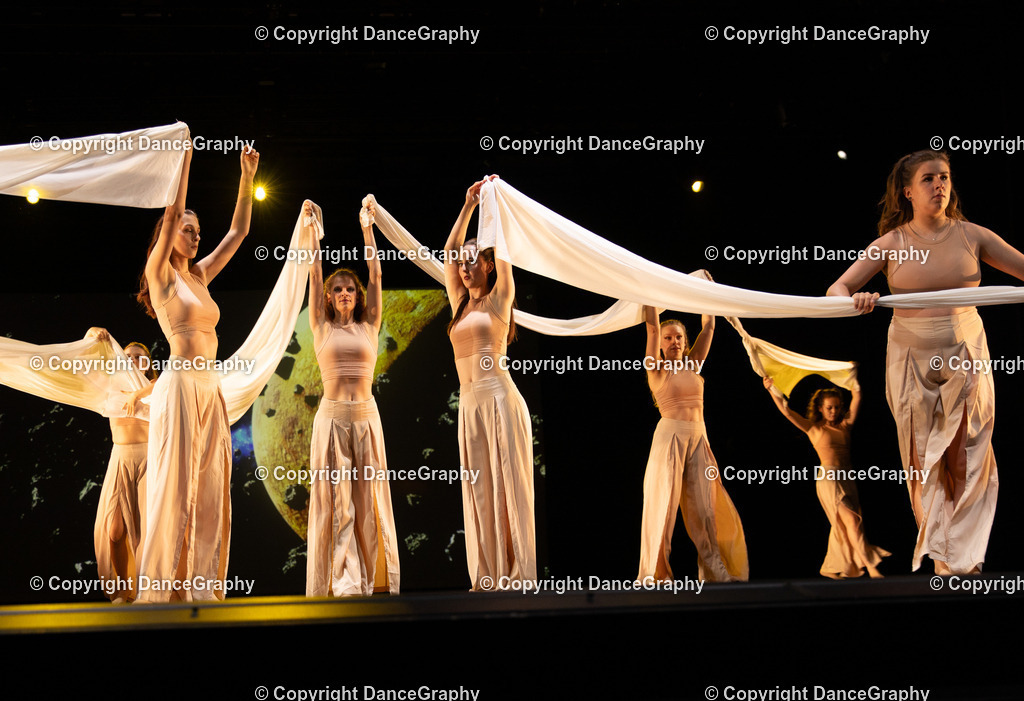 GPHY4192 | DanceGraphy - Realisiert mit Pictrs.com