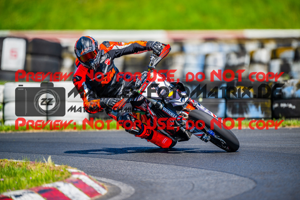 MaZZes_Fotomatrix_20250429_6007705_9157 | Fotograf Mathias Schmid
Sportfotograf,
Eventfotograf,
Hochzeitsfotograf,
Portraitfotograf