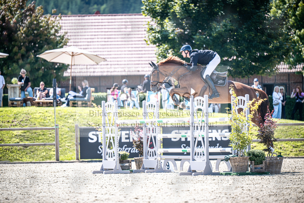 DOS_5082 | Entdecke hochwertige Reitturnierfotos von Foto Oger. Professionell, emotional und authentisch – jetzt Lieblingsmomente im Shop bestellen. - Realisiert mit Pictrs.com