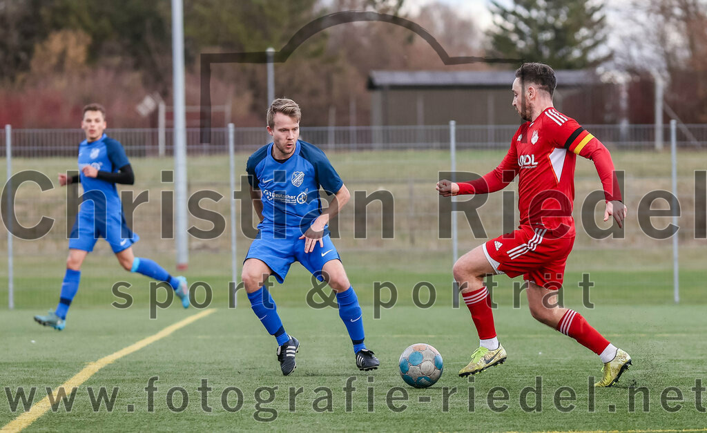 2024-02-24_072_FC_Langengeisling_gegen_FC_Walkertshofen | Erding, Deutschland, 24.02.2024:
Fußball, Bezirksliga Oberbayern Ost 2023 / 2024, Testspiel, FC Langengeisling gegen FC Walkertshofen, Endergebnis: 5:3

Thomas Hinterwimmer (FC Langengeisling, #6), Felix Maier (FC Walkertshofen, #8)

Foto: Christian Riedel / fotografie-riedel.net