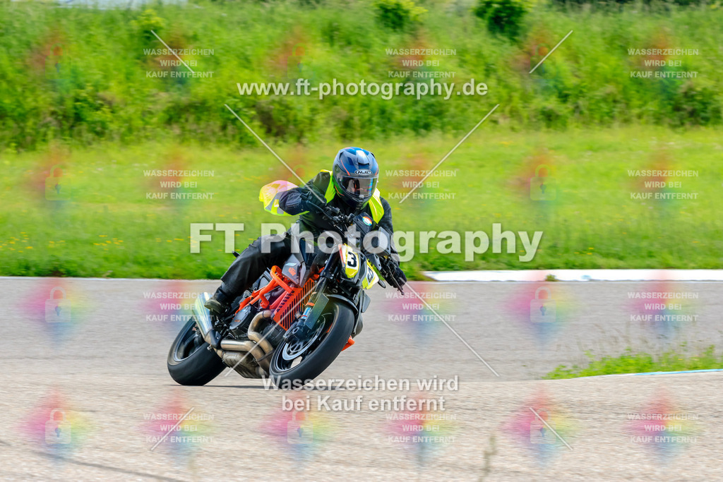 MotoTeam-0262 | Hier findet Ihr Bilder von Touristenfahrten auf der Nürburgring Nordschleife oder von anderen Veranstaltungen die ich besucht habe. Viel Spass beim Durch Schauen 