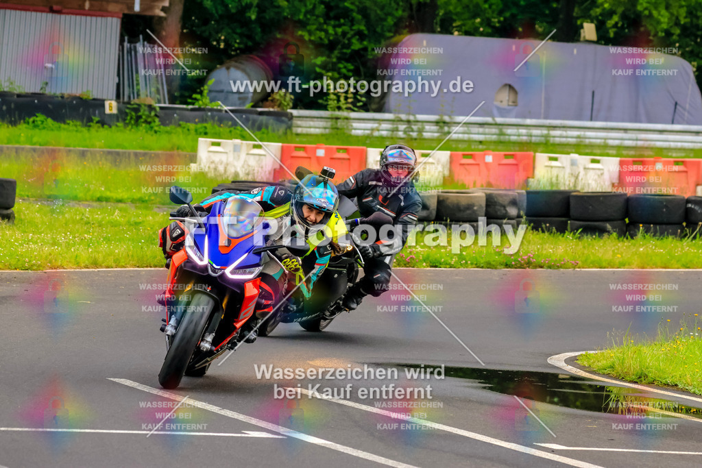 VBK-6626 | Hier findet Ihr Bilder von Touristenfahrten auf der Nürburgring Nordschleife oder von anderen Veranstaltungen die ich besucht habe. Viel Spass beim Durch Schauen 