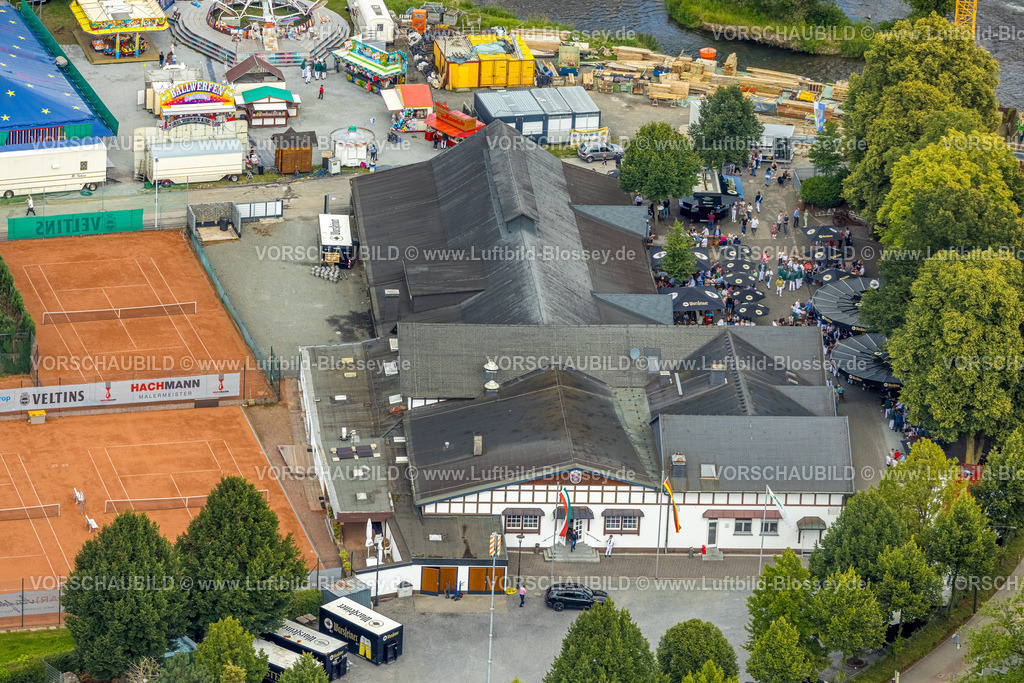 Arnsberg240708263 | Luftbild, Schützenverein Umzug und Schützenhalle, St. Sebastianus Schützenbruderschaft 1766 e.V. Oeventrop, Glösingen, Arnsberg, Sauerland, Nordrhein-Westfalen, Deutschland