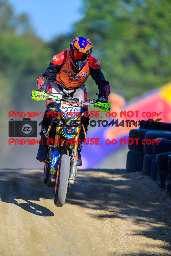 MaZZes_Fotomatrix_20241005_6007705_8874 | SENIOR