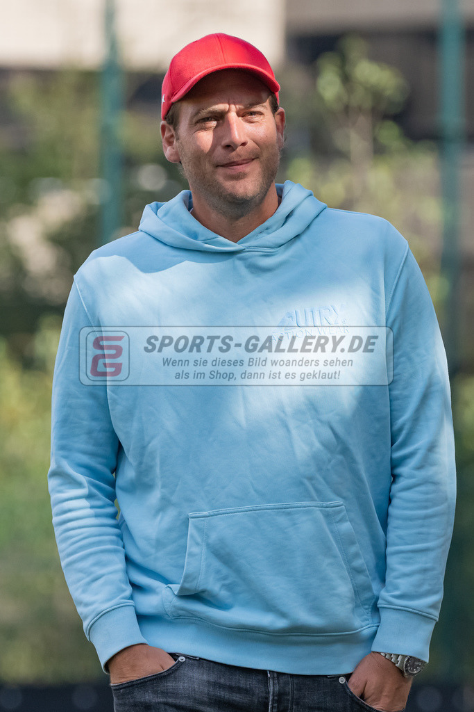 HK_20220925_100086 | 1. Bundesliga Damen Düsseldorfer HC - Berliner HC  am 25.9.2022 DHC Düsseldorf, Düsseldorf , Nico Sussenburger ( Trainer Düsseldorfer HC )
