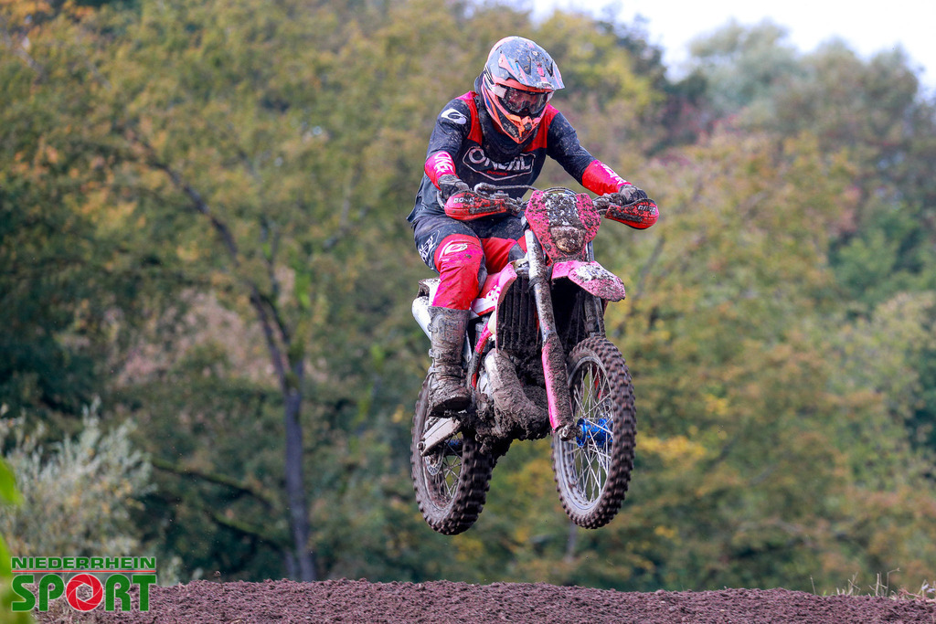 OpenTrack2024_Sonntag_Hobbyfahrer_103 | Bildergalerie von Sport-Ereignissen aber auch von weiteren spannenden Dingen - nicht nur vom Niederrhein. In Anlehnung an den bekannten Spruch von Hanns Dieter Hüsch heißt das Motto: "Niederrhein ist überall".  - Realisiert mit Pictrs.com