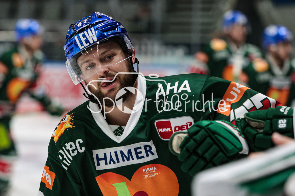 Augsburger Panther - Nuernberg ICE Tigers | Wade BERGMAN (AEV #47) jubelt ueber sein Tor zum 2-1 gegen Nuernberg