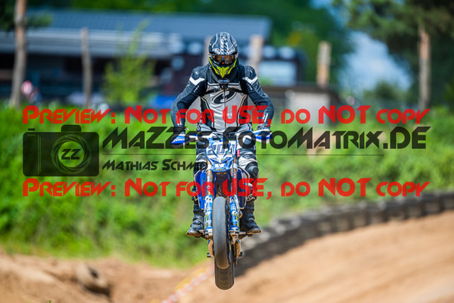 MaZZes_FotoMatrix_220528_9301 | Fotograf Mathias Schmid
Sportfotograf,
Eventfotograf,
Hochzeitsfotograf,
Portraitfotograf