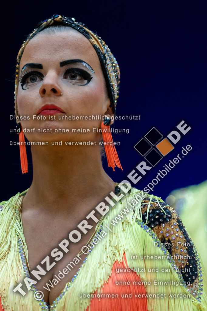 20230115-01297 | Hier finden Sie Tanz Bilder vom Latein und Standard Formationen tanzen. Sportbilder vom Tanzsport. Schöne Fotos und von Weltmeisterschaft, Europameisterschaft, Bundesliga, Regionalliga, Oberliga und Landesliga sowie von GOC Stuttgart, DanceComp, WM Bremen