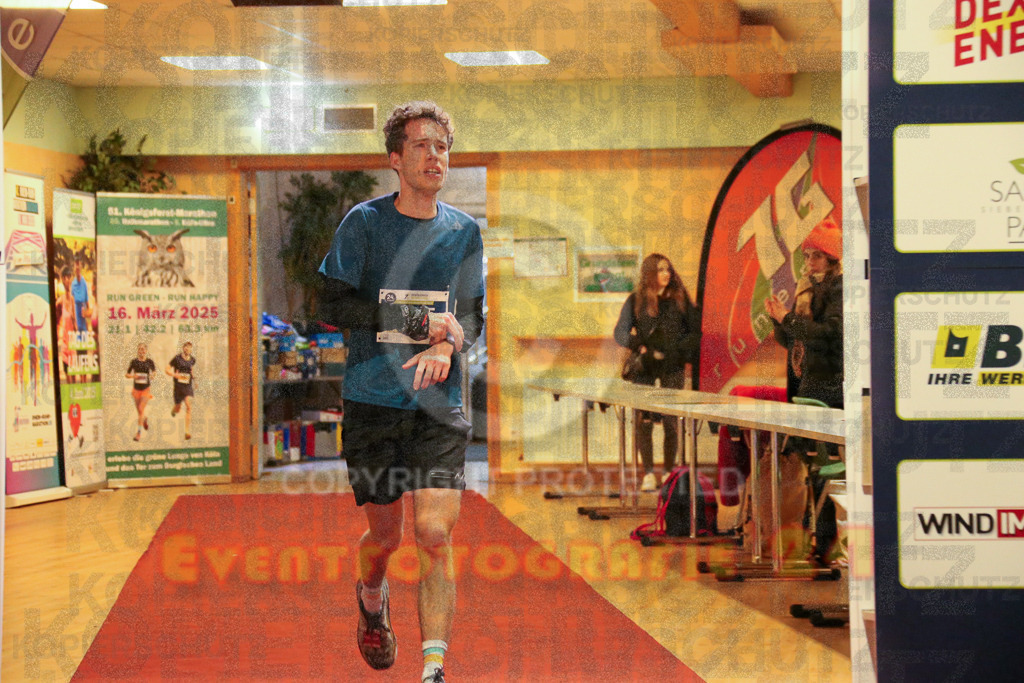 241208_1110_EX1_4389 | Sportfotografie im Rhein-Sieg Kreis, Köln, Bonn, NRW, Rheinland Pfalz, Hessen, etc. Unser Tätigkeitsfeld umfasst den Laufsport vom Volkslauf über den Marathon, Duathlon, Triathon bis zum Ultralauf wie Kölnpfad Ultra oder Schindertrail.