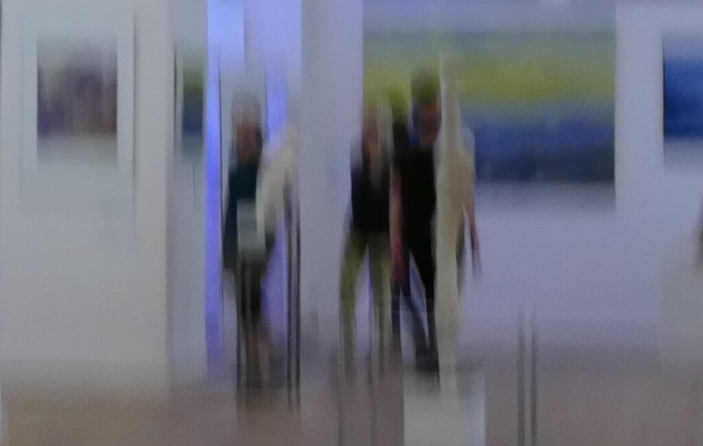 P3530918_b | Annaeherungen - Realisiert mit Pictrs.com