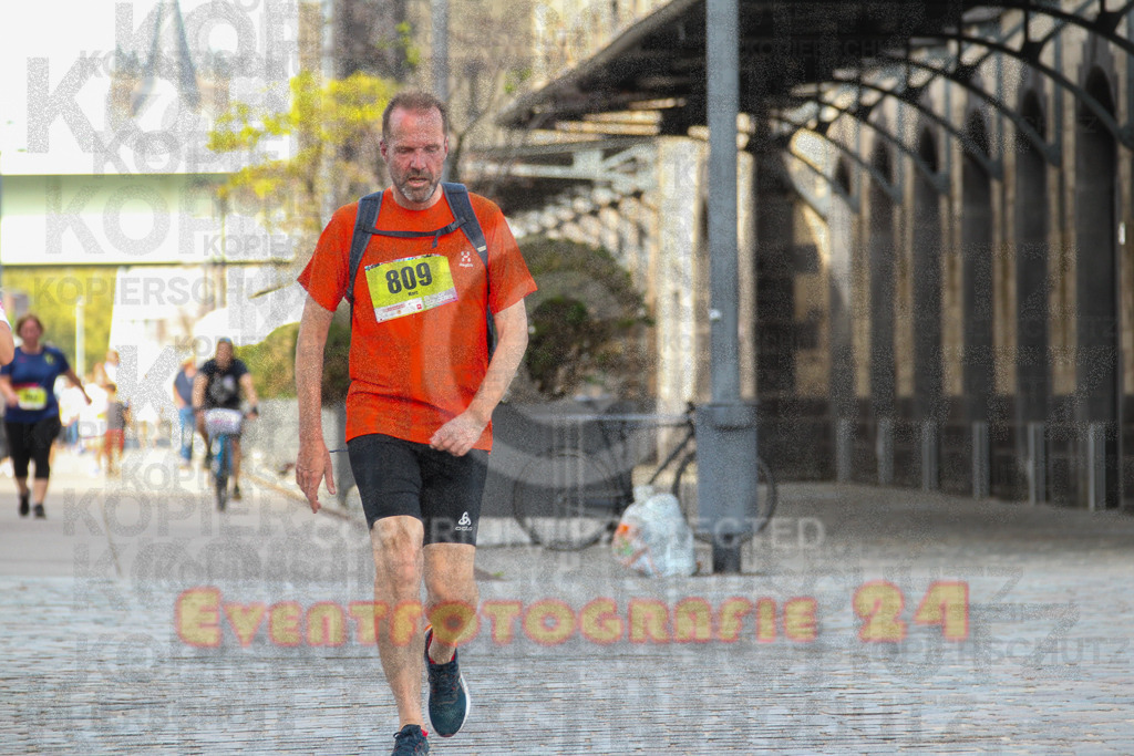 250920_1342_EV4_6488 | Sportfotografie im Rhein-Sieg Kreis, Köln, Bonn, NRW, Rheinland Pfalz, Hessen, etc. Unser Tätigkeitsfeld umfasst den Laufsport vom Volkslauf über den Marathon, Duathlon, Triathon bis zum Ultralauf wie Kölnpfad Ultra oder Schindertrail.