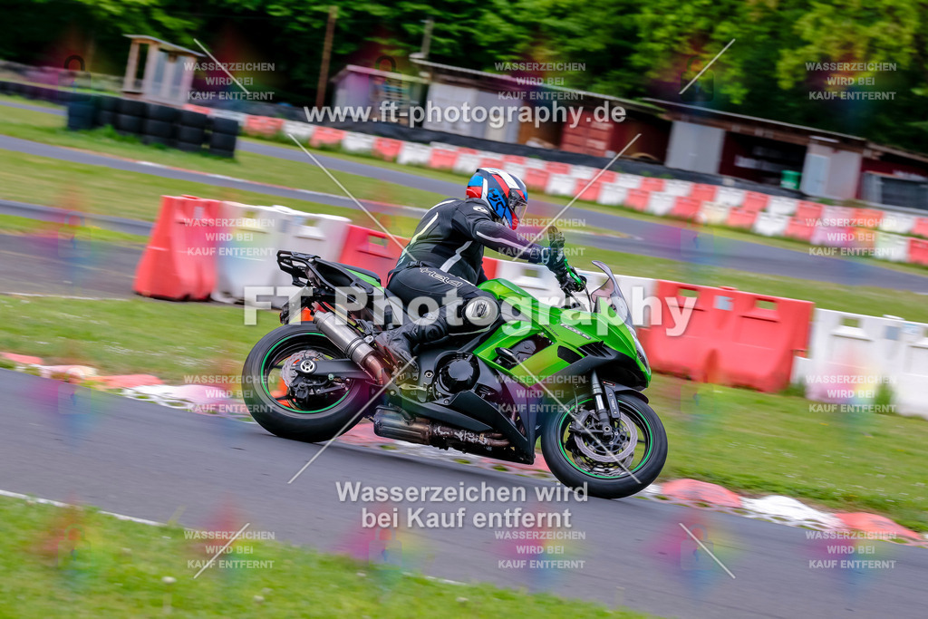 MotoTeamVBK-20199 | Hier findet Ihr Bilder von Touristenfahrten auf der Nürburgring Nordschleife oder von anderen Veranstaltungen die ich besucht habe. Viel Spass beim Durch Schauen 
