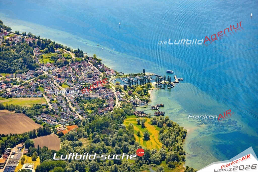 Das Luftbild zeigt : Unteruhldingen Uhldingen-Mühlhofen - Die Luftaufnahme wurde 2024 vom UL-Flugzeug aus erstellt ( keine Drohne ) - Hochauflösende Luftaufnahme - Für grossformatige Ausdrucke geeignet. Die Geschenkidee !Mit Lizenz und Bildrechte bestellbar