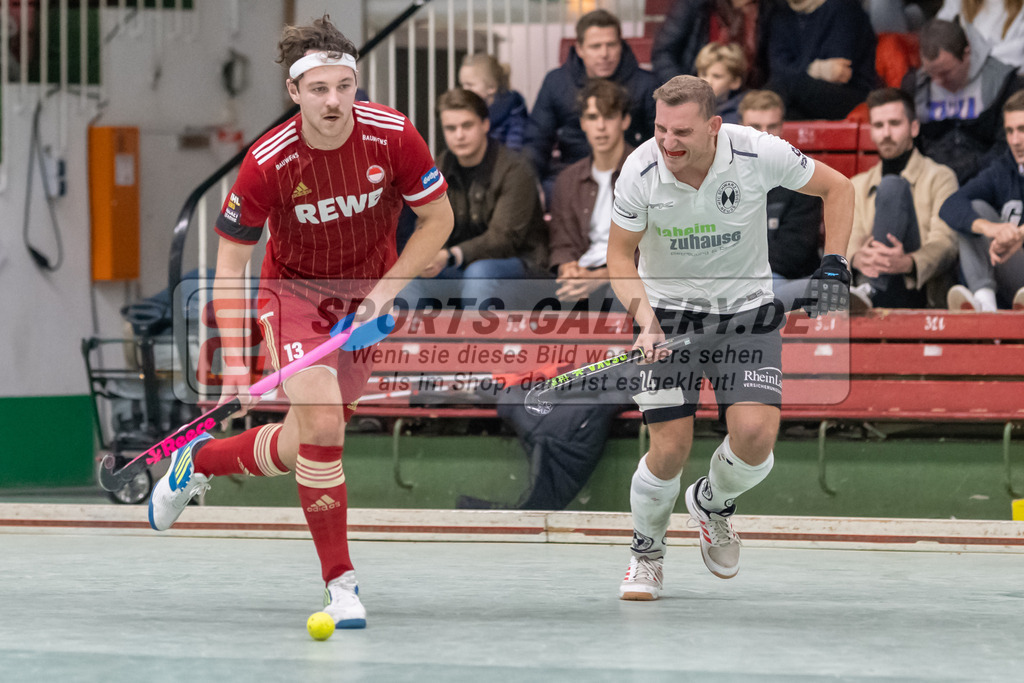 SFE_20221126_0116 | 1. Bundesliga Hockey Damen Rot-Weiss Köln - Schwarz-Weiss Neuss am 26.11.2022 in Köln (KTHC Stadion Rot-Weiss Köln Tennis and Hockey Club), Photo: Stephan Fehrmann 2022 (Sports-Gallery),Florian Pelzner ( Rot-Weiss Köln #13 )