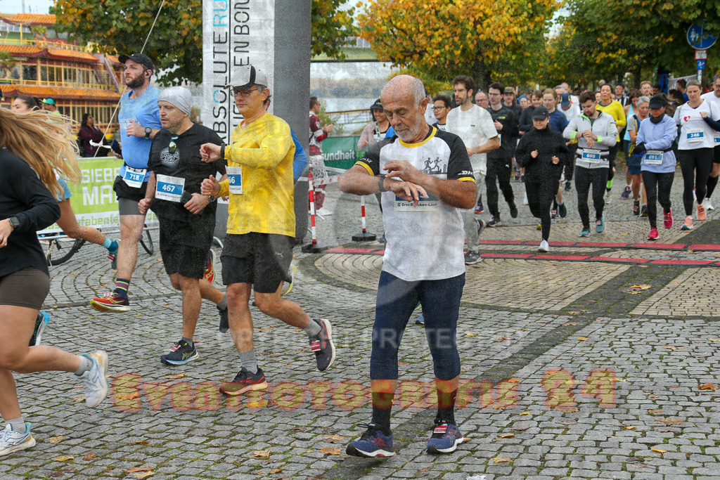 241020_0921_EX1_7002 | Sportfotografie im Rhein-Sieg Kreis, Köln, Bonn, NRW, Rheinland Pfalz, Hessen, etc. Unser Tätigkeitsfeld umfasst den Laufsport vom Volkslauf über den Marathon, Duathlon, Triathon bis zum Ultralauf wie Kölnpfad Ultra oder Schindertrail.