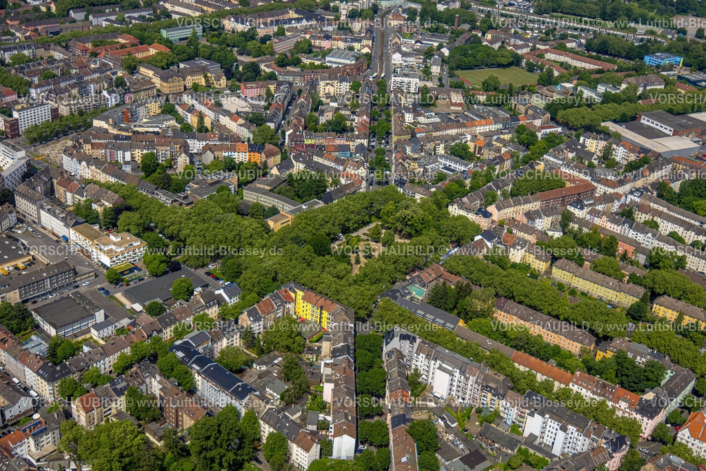 Dortmund240507245 | Luftbild, Wohngebiet Nordmarkt mit Platz grüne Lunge Nordmarkt mit Bäumen und Gartenanlagen, Baumallee Lortzingstraße, Schleswiger Straße und Mallinckrodtstraße, Nordmarkt, Dortmund, Ruhrgebiet, Nordrhein-Westfalen, Deutschland