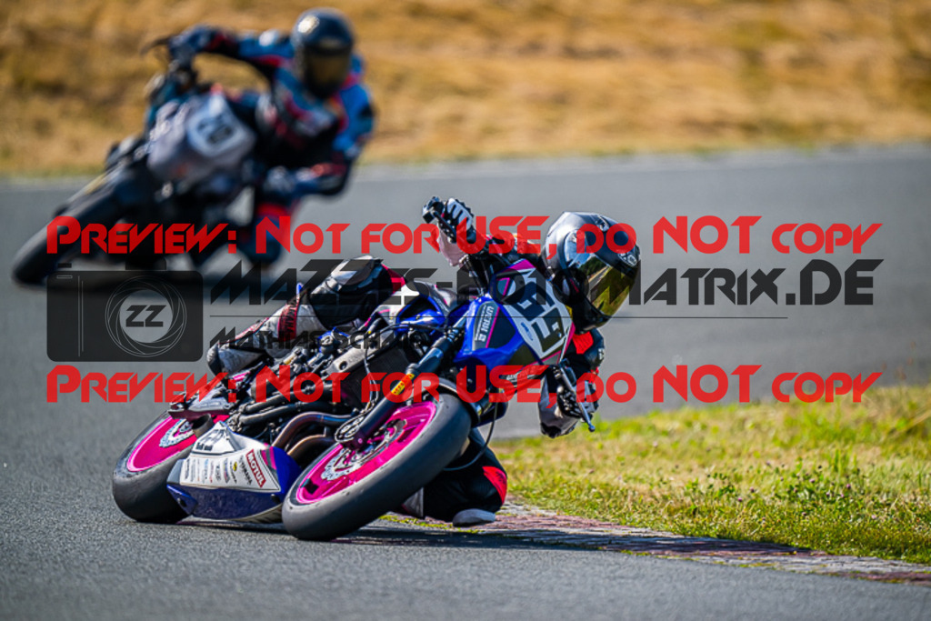 MaZZes_FotoMatrix_220724_5381 | TWIN